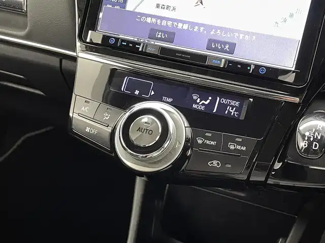 トヨタ プリウス α S ツーリングセレ GRスポーツ 福井県 2020(令2)年 5.2万km ホワイトパールクリスタルシャイン 社外９インチナビ/（CD/DVD/Bluetooth/USB/MSV/AM/FM）/バックカメラ/純正アルミホイール/ハーフレザーシート/純正フロアマット/ビルトインETC/AAC/プッシュスタート/スペアキー１本/LEDオートライト/フォグランプ/ウインカーミラー