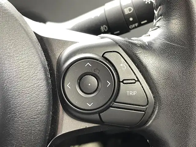 トヨタ プリウス α S ツーリングセレ GRスポーツ 福井県 2020(令2)年 5.2万km ホワイトパールクリスタルシャイン 社外９インチナビ/（CD/DVD/Bluetooth/USB/MSV/AM/FM）/バックカメラ/純正アルミホイール/ハーフレザーシート/純正フロアマット/ビルトインETC/AAC/プッシュスタート/スペアキー１本/LEDオートライト/フォグランプ/ウインカーミラー