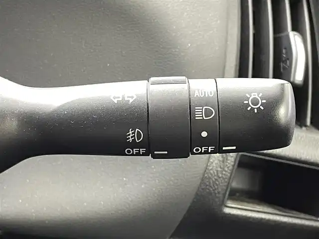 トヨタ プリウス α S ツーリングセレ GRスポーツ 福井県 2020(令2)年 5.2万km ホワイトパールクリスタルシャイン 社外９インチナビ/（CD/DVD/Bluetooth/USB/MSV/AM/FM）/バックカメラ/純正アルミホイール/ハーフレザーシート/純正フロアマット/ビルトインETC/AAC/プッシュスタート/スペアキー１本/LEDオートライト/フォグランプ/ウインカーミラー