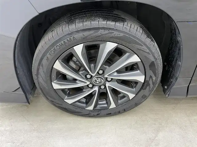 トヨタ ヴォクシー S－Z 岡山県 2022(令4)年 5.3万km グリッターブラックガラスフレーク 純正10.5インチディスプレイオーディオ/　【ナビ/DVD/BT/USB/Carplay/HDMI】/バックカメラ/両側パワースライドドア/追従型クルーズコントロール/オートハイビーム/LEDヘッドライト（AUTO機能付き）/ビルトインETC2.0/前席シートヒーター/衝突軽減ブレーキシステム/車線逸脱防止システム/横滑り防止装置/純正１７インチアルミ/コーナーセンサー（前後）/純正フロアマット/プッシュスタート/スマートキー×1/保証書/ナビ取扱説明書/取扱説明書