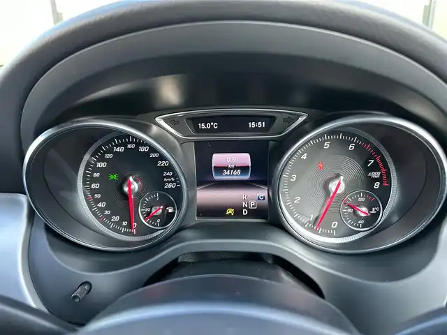 メルセデス・ベンツ ＣＬＡ１８０ Sブレイク　スポーツ 石川県 2017(平29)年 3.5万km 白 純正HDDナビ/　Bluetooth・AM/FM・CD・DVD・USB・AUX/フルセグTV/バックカメラ/ETC2.0/純正ドライブレコーダー/パワーシート（D+N席）/シートメモリー/シートヒーター（D+N席）/アンチロック・ブレーキ・システム/衝突被害軽減システム/横滑り防止装置/前後コーナーセンサー/レーンキープアシスト/盗難防止装置/パーキングアシスト/アイドリングストップ/エアバッグ（W+サイド）/カーテンエアバッグ/純正アルミホイール/スマートキー