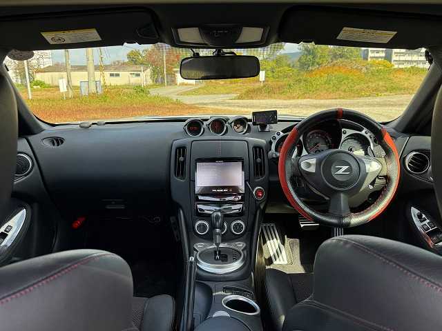 日産 フェアレディ Ｚ ニスモ 兵庫県 2014(平26)年 6.7万km ブリリアントシルバー TEIN車高調/ニスモエアロ/ニスモマフラー/社外ナビ/Bluetooth接続可/バックカメラ/フルセグTV/ETC/キセノンヘッドライト/ニスモ純正19インチAW/スマートキー/ハーフレザーシート/AUTOライト/ナビ連動ドラレコ