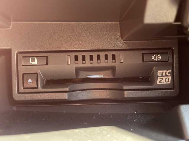 レクサス ＥＳ 300h バージョンL 愛知県 2021(令3)年 4.6万km グラファイトブラックガラスフレーク ワンオーナー/サンルーフ/純正メモリナビ/フルセグ・Bluetooth・CD・DVD・SD・USB・AUX/前後ドライブレコーダー/パノラミックビューモニター/ブラインドスポットモニター/ヘッドアップディスプレイ/プリクラッシュセーフティー/レーダークルーズコントロール/ロードトレーシングアシスト/ロードサインアシスト/パーキングサポートアラーム/クリアランスソナー/先行車発進お知らせ/タイヤ空気圧警報システム/三眼LEDヘッドライト/AC100V/電動リアゲート/電動パーキングブレーキ/LEDヘッドライト/オートハイビーム/電動リアサンシェード/D.N席エアーシート/全席シートヒーター/D・N席メモリ付きパワーシート/全席パワーシート/ウッドコンビ革巻きステアリング/ステアリングヒーター/ステアリングスイッチ/パドルシフト/ビルトインETC2.0/純正フロアマット/ISOFIX/コムテック製レーダー探知機/保証書/スペアキー（スマートキー・カードキー×１）/取扱説明書/ディーラー整備記録簿R6