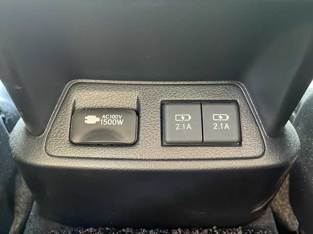 レクサス ＥＳ 300h バージョンL 愛知県 2021(令3)年 4.6万km グラファイトブラックガラスフレーク ワンオーナー/サンルーフ/純正メモリナビ/フルセグ・Bluetooth・CD・DVD・SD・USB・AUX/前後ドライブレコーダー/パノラミックビューモニター/ブラインドスポットモニター/ヘッドアップディスプレイ/プリクラッシュセーフティー/レーダークルーズコントロール/ロードトレーシングアシスト/ロードサインアシスト/パーキングサポートアラーム/クリアランスソナー/先行車発進お知らせ/タイヤ空気圧警報システム/三眼LEDヘッドライト/AC100V/電動リアゲート/電動パーキングブレーキ/LEDヘッドライト/オートハイビーム/電動リアサンシェード/D.N席エアーシート/全席シートヒーター/D・N席メモリ付きパワーシート/全席パワーシート/ウッドコンビ革巻きステアリング/ステアリングヒーター/ステアリングスイッチ/パドルシフト/ビルトインETC2.0/純正フロアマット/ISOFIX/コムテック製レーダー探知機/保証書/スペアキー（スマートキー・カードキー×１）/取扱説明書/ディーラー整備記録簿R6