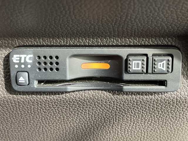 ホンダ フリード G ホンダセンシング 神奈川県 2021(令3)年 1.9万km クリスタルブラックパール 純正9型メモリーナビゲーション【VXM-217VFNi】/フルセグ　CD DVD　USB　HDMI　SD　Bluetooth/バックカメラ/両側電動スライドドア/ホンダセンシング/CMBS衝突軽減ブレーキ/歩行者事故低減ステアリング/アダブティブクルーズコントロール/LKAS車線維持支援システム/路外逸脱抑制機能/誤発進抑機能/先行車発進お知らせ機能/標識認識機能/マルチインフォメーションディスプレイ/前後ソナー/アイドリングストップ/純正前後ドライブレコーダー/前席シートヒーター/純正ビルトインETC/ステアリングスイッチ/ECON/シートリフター/プッシュスタート/スマートキー/LEDヘッドランプ/オートライト