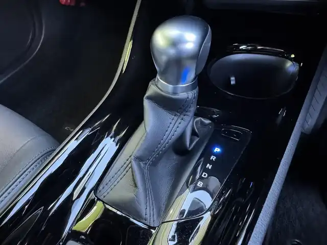 トヨタ Ｃ－ＨＲ G モード ネロセーフティプラスⅡ 千葉県 2022(令4)年 1.5万km プラチナホワイトパールマイカ トヨタセーフティセンス/プリクラッシュセーフティ/レーダークルーズコントロール/レーンキープアシスト/ブラインドスポットモニター/純正ナビ/Bluetooth/全方位カメラ/ハーフレザーシート/ブラインドスポットモニター/社外18インチAW/LEDライト/ETC/保証書・取説/スペアキー