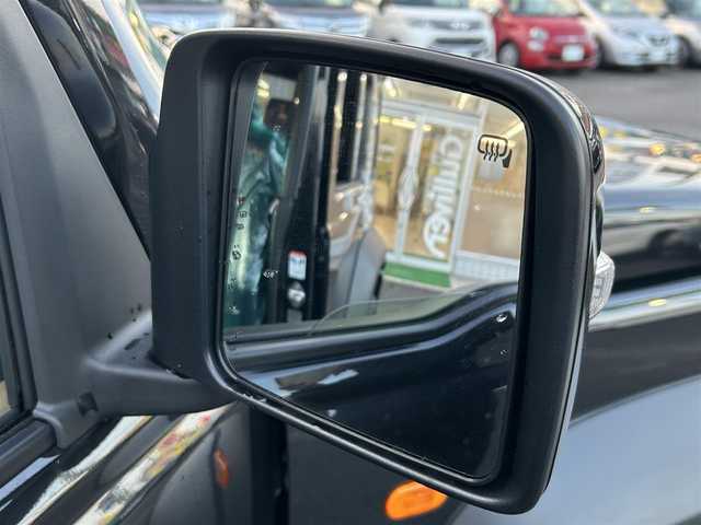 スズキ ジムニー ノマド FC 愛知県 2025(令7)年 0.1千km 黒 /禁煙/ワンオーナー//登録時走行車39km//パートタイム4WD//ヒルホールドコントロール//ヒルディセントコントロール//シートヒーター//スマートキー//スペアスマートキー//プッシュスタート//オートLEDヘッドライト//ハイビームアシスト//ヘッドライトレベライザー//ヘッドライトウォッシャー//フォグランプ//スペアタイヤ//デュアルカメラブレーキサポート//後退時ブレーキサポート//前後方誤発進抑制機能//ACC//先行車発進お知らせ機能//ふらつきサポート//標識認識機能//横滑り防止//アイドリングストップ//本革巻きステアリング//ステアリングスイッチ//ステアリングチルト機構//LEDサイドターンランプ付ドアミラー//純正フロアマット//バニティミラー//防眩式ルームミラー//ISOFIX//新車時保証書//取扱説明書