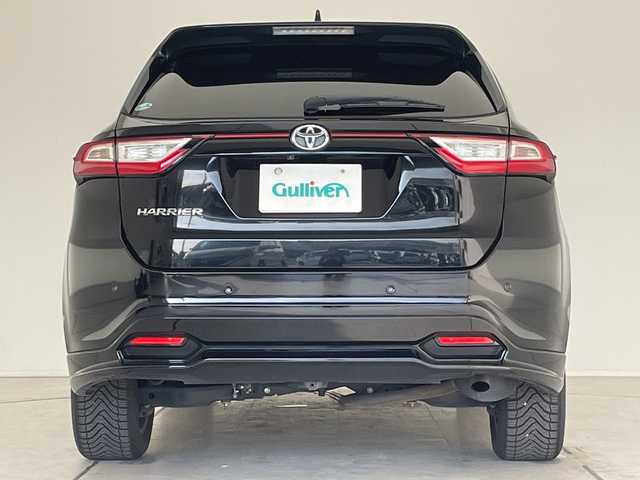 トヨタ ハリアー プレミアム メタル&レザーP 愛知県 2018(平30)年 8.7万km ブラック セーフティセンス　/純正エアロパーツ　/社外１０型ナビ　/３眼ＬＥＤ　/サンルーフ　/黒革シート　/レーダークルコン　/シートヒーター　/エアシート　/バックカメラ　/電動リヤゲート　/パワーシート　/コーナーセンサー/純正AW/ETC/レーンキープ/オートマチックハイビーム/ドライブレコーダー/衝突軽減/フルセグTV/CD/DVD/Bluetooth/ステアリングスイッチ/スマートキー/プッシュスタート