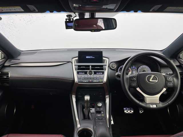 レクサス ＮＸ 200t Fスポーツ 富山県 2015(平27)年 8.9万km ソニッククォーツ 純正ナビ（AM/FM/DVD/BT/USB/フルセグ）/バックカメラ/前後ドライブレコーダー/ビルトインETC/レザーシート/D/N席パワーシート/D席メモリシート/D/N席シートヒーター/D/N席シートベンチレーション/クルーズコントロール/横滑り防止装置/アイドリングストップ/ハンドルヒーター/純正アルミホイール/純正フロアマット/オートLEDライト/オートホールド付電子パーキング/革巻きステアリング/ステアリングスイッチ/パドルシフト/スマートキー