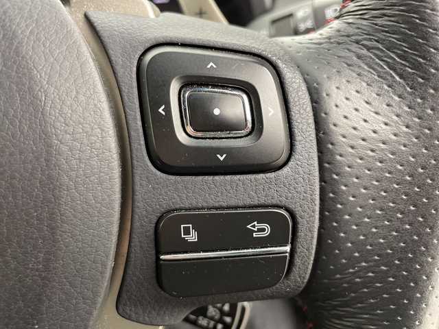 レクサス ＮＸ 200t Fスポーツ 富山県 2015(平27)年 8.9万km ソニッククォーツ 純正ナビ（AM/FM/DVD/BT/USB/フルセグ）/バックカメラ/前後ドライブレコーダー/ビルトインETC/レザーシート/D/N席パワーシート/D席メモリシート/D/N席シートヒーター/D/N席シートベンチレーション/クルーズコントロール/横滑り防止装置/アイドリングストップ/ハンドルヒーター/純正アルミホイール/純正フロアマット/オートLEDライト/オートホールド付電子パーキング/革巻きステアリング/ステアリングスイッチ/パドルシフト/スマートキー