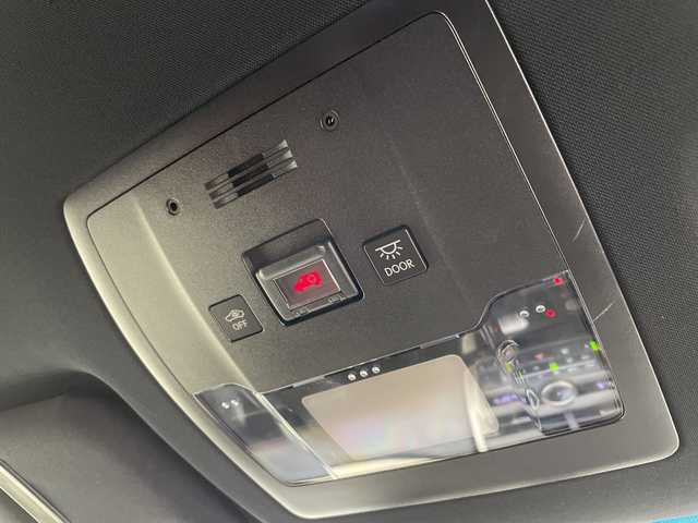 レクサス ＮＸ 200t Fスポーツ 富山県 2015(平27)年 8.9万km ソニッククォーツ 純正ナビ（AM/FM/DVD/BT/USB/フルセグ）/バックカメラ/前後ドライブレコーダー/ビルトインETC/レザーシート/D/N席パワーシート/D席メモリシート/D/N席シートヒーター/D/N席シートベンチレーション/クルーズコントロール/横滑り防止装置/アイドリングストップ/ハンドルヒーター/純正アルミホイール/純正フロアマット/オートLEDライト/オートホールド付電子パーキング/革巻きステアリング/ステアリングスイッチ/パドルシフト/スマートキー