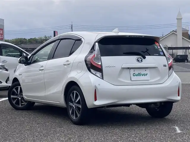 トヨタ アクア G 島根県 2019(令1)年 2.2万km ホワイトパールクリスタルシャイン ワンオーナー /ディーラーOP SDナビ(CD/BT/ワンセグ)/バックカメラ/トヨタセーフティーセンス/ ・プリクラッシュセーフティー/ ・レーントレーシングアシスト/ ・オートハイビーム/オートライト/クルーズコントロール/ETC/純正前方ドライブレコーダー/ステアリングリモコン/純正フロアマット/純正ドアバイザー/LEDヘッドライト/LEDフォグランプ/取扱説明書/保証書
