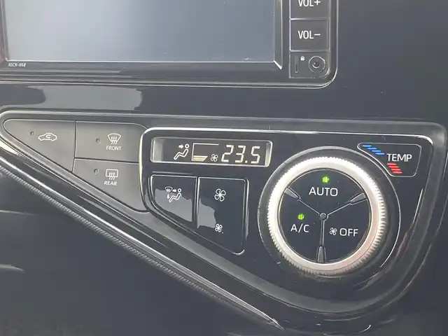 トヨタ アクア G 島根県 2019(令1)年 2.2万km ホワイトパールクリスタルシャイン ワンオーナー /ディーラーOP SDナビ(CD/BT/ワンセグ)/バックカメラ/トヨタセーフティーセンス/ ・プリクラッシュセーフティー/ ・レーントレーシングアシスト/ ・オートハイビーム/オートライト/クルーズコントロール/ETC/純正前方ドライブレコーダー/ステアリングリモコン/純正フロアマット/純正ドアバイザー/LEDヘッドライト/LEDフォグランプ/取扱説明書/保証書