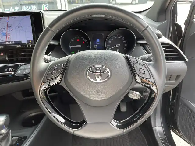 トヨタ Ｃ－ＨＲ S LEDパッケージ 滋賀県 2018(平30)年 2.6万km ブラックマイカ 禁煙車/8インチナビ/　(Bluetooth・フルセグTV・DVD・SD)/ETC/ドライブレコーダー/追従クルーズコントロール/ブレーキホールド/電動パーキングブレーキホールド/前方コーナーセンサー/レーンキープアシスト/オートマチックハイビーム/ステアリングリモコン/PCS