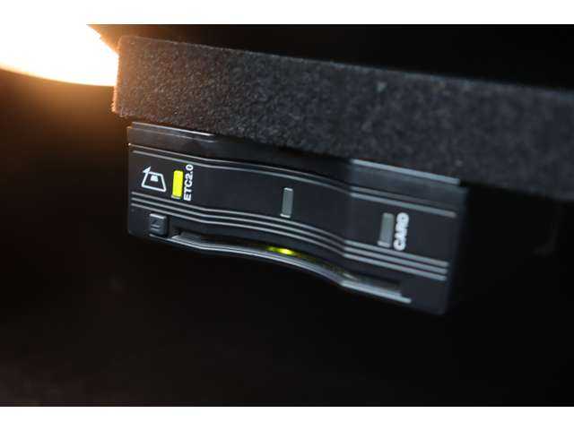 メルセデス・ベンツ Ｃ１８０ アバンギャルド AMGライン 大分県 2018(平30)年 4.6万km オブシディアンブラック レーダーセフティパッケージ/アダプティブクルーズコントロール/純正ナビ/ＣａｒＰｌａｙ/地デジ/Bluetooth/シートヒーター/パワーシート/パドルシフト/ＬＥＤヘッドライト/オートハイビーム/アンビエントライト/純正１８インチＡＷ/純正ドライブレコーダー前後/ＥＴＣ