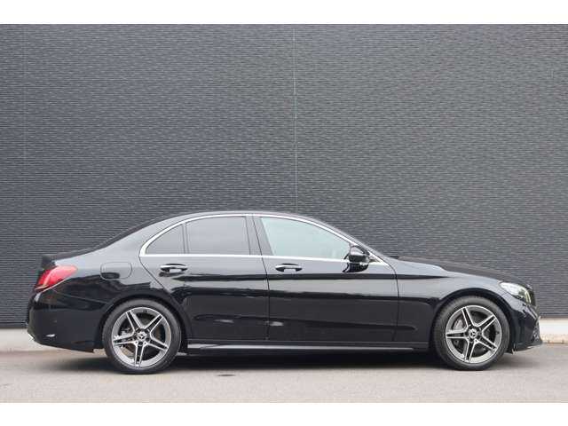 メルセデス・ベンツ Ｃ１８０ アバンギャルド AMGライン 大分県 2018(平30)年 4.6万km オブシディアンブラック レーダーセフティパッケージ/アダプティブクルーズコントロール/純正ナビ/ＣａｒＰｌａｙ/地デジ/Bluetooth/シートヒーター/パワーシート/パドルシフト/ＬＥＤヘッドライト/オートハイビーム/アンビエントライト/純正１８インチＡＷ/純正ドライブレコーダー前後/ＥＴＣ