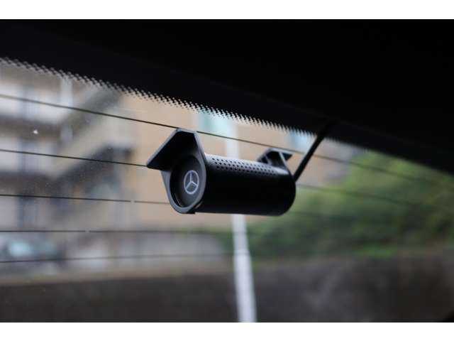 メルセデス・ベンツ Ｃ１８０ アバンギャルド AMGライン 大分県 2018(平30)年 4.6万km オブシディアンブラック レーダーセフティパッケージ/アダプティブクルーズコントロール/純正ナビ/ＣａｒＰｌａｙ/地デジ/Bluetooth/シートヒーター/パワーシート/パドルシフト/ＬＥＤヘッドライト/オートハイビーム/アンビエントライト/純正１８インチＡＷ/純正ドライブレコーダー前後/ＥＴＣ