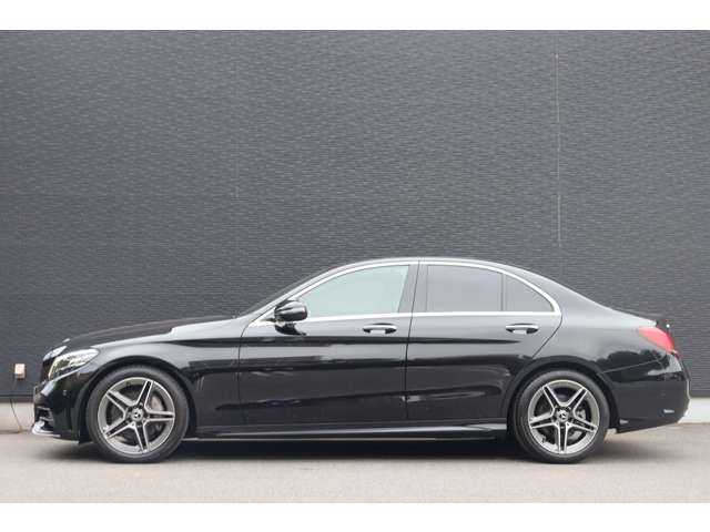 メルセデス・ベンツ Ｃ１８０ アバンギャルド AMGライン 大分県 2018(平30)年 4.6万km オブシディアンブラック レーダーセフティパッケージ/アダプティブクルーズコントロール/純正ナビ/ＣａｒＰｌａｙ/地デジ/Bluetooth/シートヒーター/パワーシート/パドルシフト/ＬＥＤヘッドライト/オートハイビーム/アンビエントライト/純正１８インチＡＷ/純正ドライブレコーダー前後/ＥＴＣ