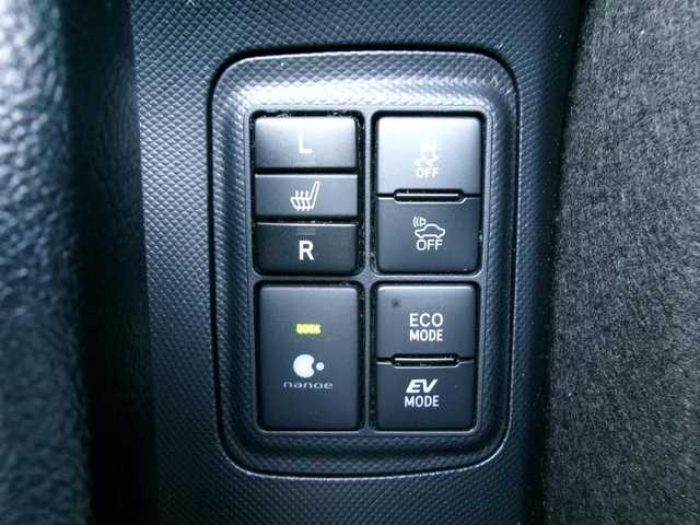 トヨタ アクア S スタイルブラック 群馬県 2019(平31)年 1.9万km ホワイトパールクリスタルシャイン ワンオーナー/Toyota Safety Sense/純正SDナビ・フルセグTV/　・BT・DVD(NSZT-W68T)/純正バックモニター/純正ドライブレコーダー(DRT-C68A)/純正ビルトインETC2.0/前席シートヒーター/スマートキー×2＆プッシュスタート/R2.3.4.5.6.7年記録簿/保証書＆取説