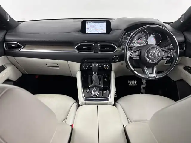 マツダ ＣＸ－８ XD Lパッケージ 埼玉県 2018(平30)年 5万km ジェットブラックマイカ BOSEサウンド/純正ナビ/(Bluetooth/USB/AUX/CD/DVD/AM/FM)/地デジワンセグ/全方位カメラ/前後ドライブレコーダー/ETC/アダプティブクルーズコントロール/衝突軽減ブレーキ/車線逸脱警報/クリアランスソナー/ステアリングヒーター/運転席・助手席・２列目シートヒーター/パワーバックドア/電子パーキングシステム/オートブレーキホールド/ルーフレール/アイドリングストップ/ロールサンシェード/プッシュスタート/ステアリングリモコン/ウィンカーミラー/フロントフォグランプ/純正フロアマット/純正19インチアルミホイール