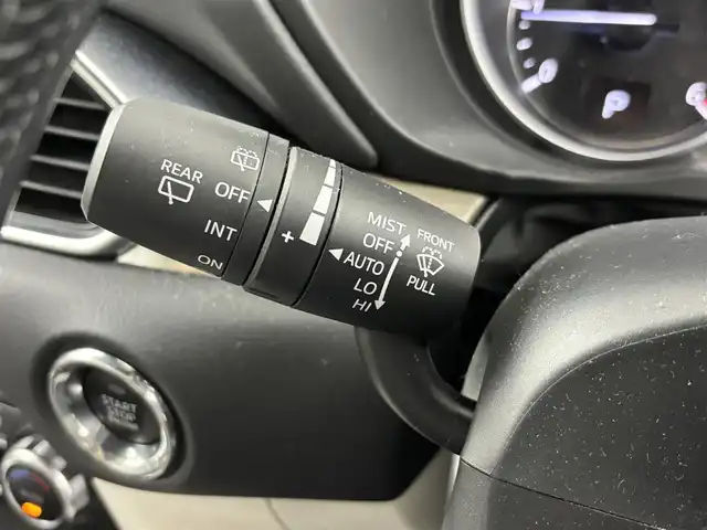 マツダ ＣＸ－８ XD Lパッケージ 埼玉県 2018(平30)年 5万km ジェットブラックマイカ BOSEサウンド/純正ナビ/(Bluetooth/USB/AUX/CD/DVD/AM/FM)/地デジワンセグ/全方位カメラ/前後ドライブレコーダー/ETC/アダプティブクルーズコントロール/衝突軽減ブレーキ/車線逸脱警報/クリアランスソナー/ステアリングヒーター/運転席・助手席・２列目シートヒーター/パワーバックドア/電子パーキングシステム/オートブレーキホールド/ルーフレール/アイドリングストップ/ロールサンシェード/プッシュスタート/ステアリングリモコン/ウィンカーミラー/フロントフォグランプ/純正フロアマット/純正19インチアルミホイール