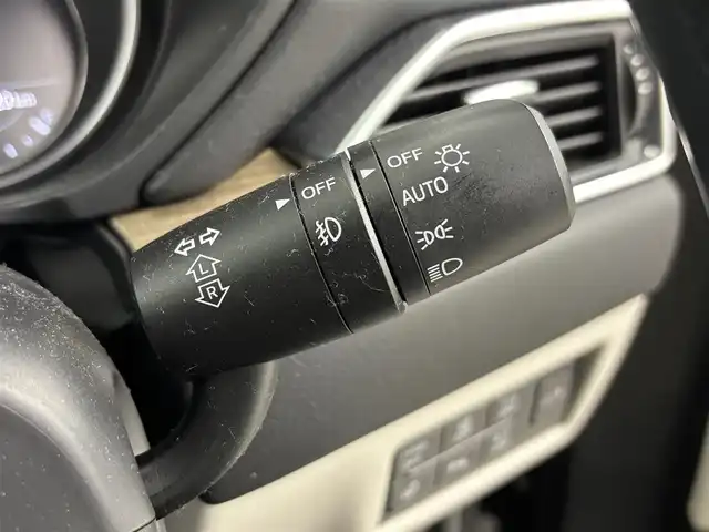 マツダ ＣＸ－８ XD Lパッケージ 埼玉県 2018(平30)年 5万km ジェットブラックマイカ BOSEサウンド/純正ナビ/(Bluetooth/USB/AUX/CD/DVD/AM/FM)/地デジワンセグ/全方位カメラ/前後ドライブレコーダー/ETC/アダプティブクルーズコントロール/衝突軽減ブレーキ/車線逸脱警報/クリアランスソナー/ステアリングヒーター/運転席・助手席・２列目シートヒーター/パワーバックドア/電子パーキングシステム/オートブレーキホールド/ルーフレール/アイドリングストップ/ロールサンシェード/プッシュスタート/ステアリングリモコン/ウィンカーミラー/フロントフォグランプ/純正フロアマット/純正19インチアルミホイール