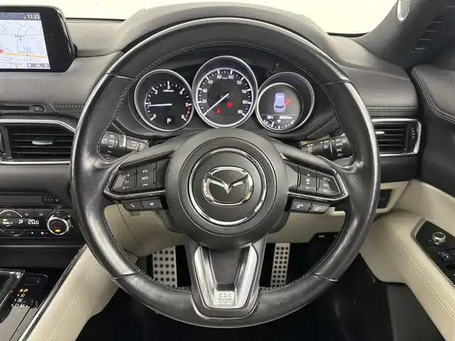 マツダ ＣＸ－８ XD Lパッケージ 埼玉県 2018(平30)年 5万km ジェットブラックマイカ BOSEサウンド/純正ナビ/(Bluetooth/USB/AUX/CD/DVD/AM/FM)/地デジワンセグ/全方位カメラ/前後ドライブレコーダー/ETC/アダプティブクルーズコントロール/衝突軽減ブレーキ/車線逸脱警報/クリアランスソナー/ステアリングヒーター/運転席・助手席・２列目シートヒーター/パワーバックドア/電子パーキングシステム/オートブレーキホールド/ルーフレール/アイドリングストップ/ロールサンシェード/プッシュスタート/ステアリングリモコン/ウィンカーミラー/フロントフォグランプ/純正フロアマット/純正19インチアルミホイール