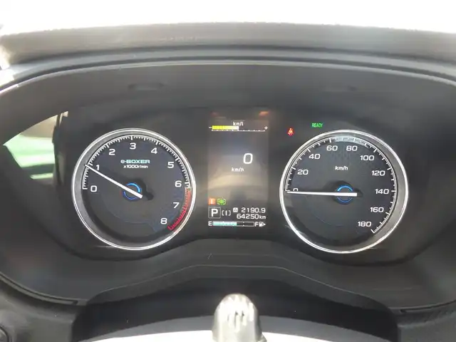 スバル フォレスター ハイブリッド アドバンス 新潟県 2019(令1)年 6.5万km クリスタルホワイトP アイサイト/スバルリヤビークルディテクション/スマートリアビューミラー/サンルーフ/レザーシート/前席パワーシート/各席シートヒーター/純正ナビ/地デジTV/【DVD/CD再生機能　Bluetooth接続】/フロント/サイド/バックカメラ/ステアリングヒーター/パドルシフト/ETC（2.0）/LEDヘッドライト/LEDフォグライト/ウインカーミラー/リアコーナーセンサー/純正18インチアルミホイル/サイド/カーテンエアバッグ/キーレスアクセス