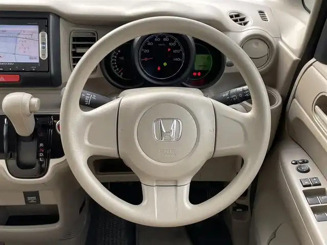 ホンダ Ｎ ＢＯＸ G 静岡県 2014(平26)年 7.6万km スマートブラック 純正ナビ/ワンセグTV　AM/FM　BT　CD/DVD/バックカメラ/前方ドライブレコーダー/アイドリングストップ/プッシュスタート/両側スライドドア/ETC/ハロゲンライト/フォグランプ/純正フロアマット/純正ドアバイザー/スペアキー1本/記録簿/取扱説明書