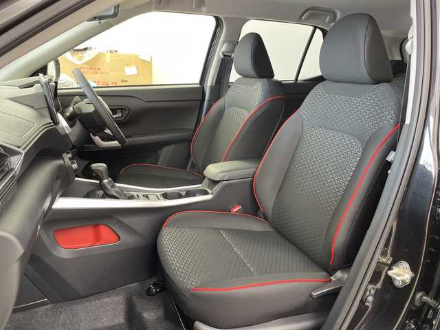 トヨタ ライズ Z 道央・札幌 2025(令7)年 0.1千km ブラックマイカメタリック ・4WD/ターボ/寒冷地仕様/・スマートアシスト/・アダプティブクルーズコントロール/・デイスプレイオーディオ/・フルセグＴＶ/・USB・HDMI・BT/・Androidauto・AppleCarplay/・バックカメラ/・ワイパーデアイサー/・前席シートヒーター/・LEDヘッドライト/オートハイビーム/・フォグライト/・スマートキー/プッシュスタートボタン/・パーキングソナー