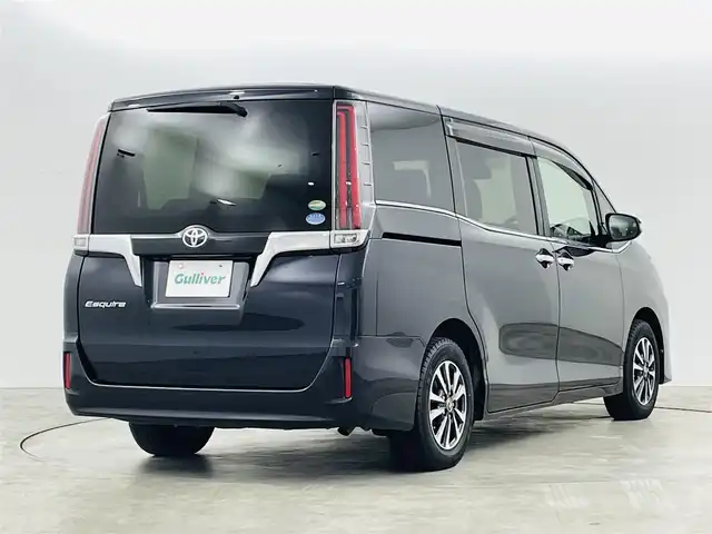 トヨタ エスクァイア Gi プレミアムパッケージ 福島県 2017(平29)年 14.1万km スパークリングブラックパールクリスタルシャイン トヨタセーフティセンス/・オートハイビーム/・車線逸脱警報装置/・横滑り防止装置/・衝突被害軽減ブレーキ/純正ナビゲーション/・型番：NSZT-Y66T/・ETC2.0/・バックカメラ/・純正後席ディスプレイ(V12T-R66C)/両側パワースライドドア/ハーフレザーシート/・シートヒーター/・エアシート/革巻きステアリング/・ステアリングスイッチ/・クルーズコントロール/・ステアリングヒーター/電動格納ミラー/・ウィンカーミラー/・オートミラー/USB充電ポート/LEDヘッドライト/・オートライト/・フォグランプ/MTモード付AT/純正フロアマット/純正ドアバイザー/積込み夏タイヤ/・7mm/・195/65R15