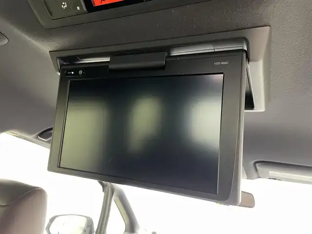 トヨタ エスクァイア Gi プレミアムパッケージ 福島県 2017(平29)年 14.1万km スパークリングブラックパールクリスタルシャイン トヨタセーフティセンス/・オートハイビーム/・車線逸脱警報装置/・横滑り防止装置/・衝突被害軽減ブレーキ/純正ナビゲーション/・型番：NSZT-Y66T/・ETC2.0/・バックカメラ/・純正後席ディスプレイ(V12T-R66C)/両側パワースライドドア/ハーフレザーシート/・シートヒーター/・エアシート/革巻きステアリング/・ステアリングスイッチ/・クルーズコントロール/・ステアリングヒーター/電動格納ミラー/・ウィンカーミラー/・オートミラー/USB充電ポート/LEDヘッドライト/・オートライト/・フォグランプ/MTモード付AT/純正フロアマット/純正ドアバイザー/積込み夏タイヤ/・7mm/・195/65R15
