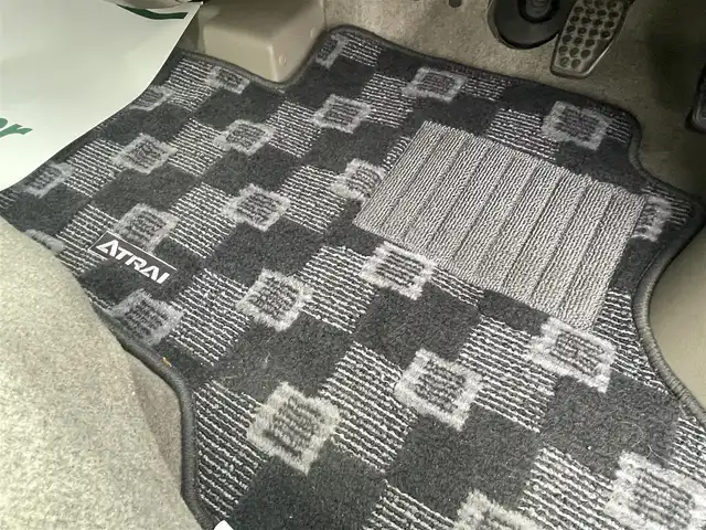 ダイハツ アトレー ワゴン カスタム ターボ RS 山形県 2013(平25)年 2万km ブライトシルバーメタリック 4WD/ターボ/カーオーディオ/　　【CD　AM/FM】/両側イージークローザードア/HIDヘッドライト/純正13インチアルミホイール/純正フロアマット/パワーウィンドウ/ドアバイザー/AAC/電動格納ミラー/フォグランプ/リモコンキー/ETC