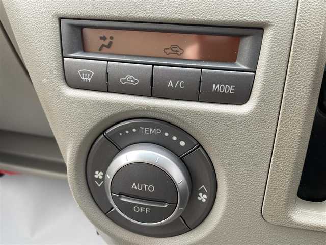 ダイハツ アトレー ワゴン カスタム ターボ RS 山形県 2013(平25)年 2万km ブライトシルバーメタリック 4WD/ターボ/カーオーディオ/　　【CD　AM/FM】/両側イージークローザードア/HIDヘッドライト/純正13インチアルミホイール/純正フロアマット/パワーウィンドウ/ドアバイザー/AAC/電動格納ミラー/フォグランプ/リモコンキー/ETC