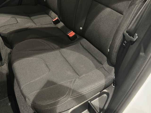 ボルボ Ｖ４０ クロスカントリー T3 キネティック 新潟県 2019(平31)年 3.2万km アイスホワイト アダプティブ・クルーズ・コントロール/ブラインドスポット・インフォメーション・システム/レーン・キーピング・エイド/レーン・チェンジ・マージ・エイド/ロード・サイン・インフォメーション/（ドライバー・アラート・コントロール/クロス・トラフィック・アラート/リアビューカメラ/ LEDヘッドライト（アクティブベンディング機能付）/アクティブ・ハイビーム/LEDデイタイム・ランニング/ 7インチ・ワイドディスプレイ/・HDDナビ/・Bluetooth/・USB/ドライブレコーダー/ETC