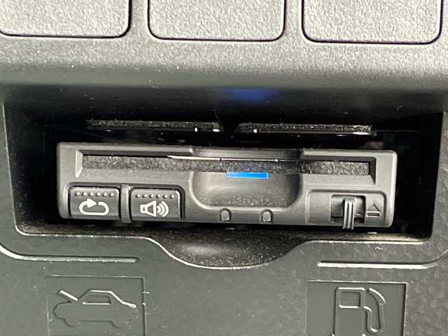 トヨタ ルーミー カスタムG－T 大阪府 2017(平29)年 2.6万km ブラックマイカメタリック スマートアシストII/　・衝突警告機能/　・衝突回避支援ブレーキ機能/　・誤発進抑制機能/　・車線逸脱警報機能/　・先行車発進お知らせ機能/　・オートマチックハイビーム/社外ナビ/　（Bluetooth/CD/DVD）/フルセグTV/バックカメラ/クルーズコントロール/両側パワースライドドア/LEDヘッドライト/フォグランプ/オートライト/純正15インチアルミホイール/純正フロアマット/スマートキー/ETC