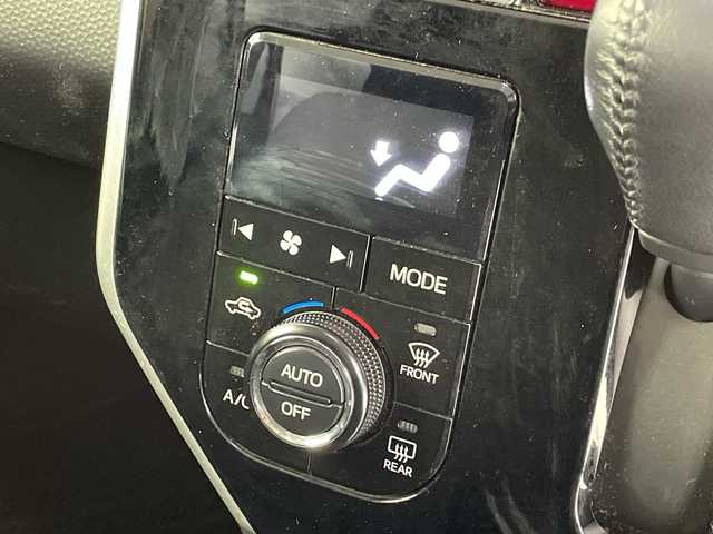 トヨタ ルーミー カスタムG－T 大阪府 2017(平29)年 2.6万km ブラックマイカメタリック スマートアシストII/　・衝突警告機能/　・衝突回避支援ブレーキ機能/　・誤発進抑制機能/　・車線逸脱警報機能/　・先行車発進お知らせ機能/　・オートマチックハイビーム/社外ナビ/　（Bluetooth/CD/DVD）/フルセグTV/バックカメラ/クルーズコントロール/両側パワースライドドア/LEDヘッドライト/フォグランプ/オートライト/純正15インチアルミホイール/純正フロアマット/スマートキー/ETC