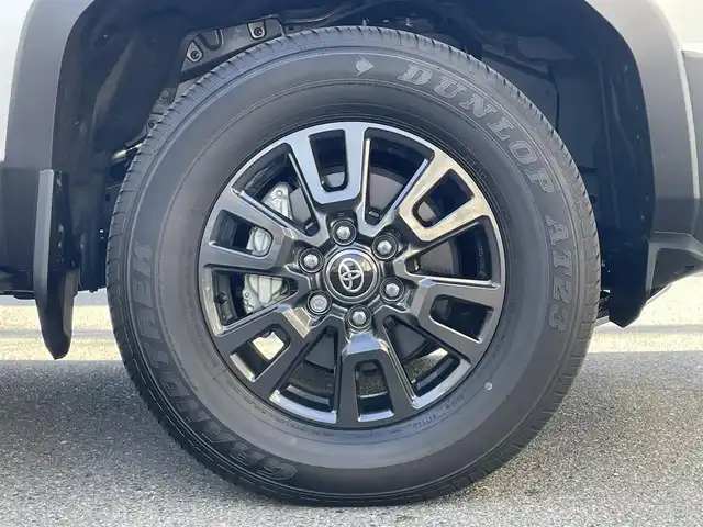 トヨタ ランドクルーザー ２５０ VX 栃木県 2024(令6)年 0.1万km プラチナホワイトパールマイカ モデリスタパッケージ/・フロントバンパーガード/・フロントアンダーカバー/・リヤバンパーガーニッシュ/トヨタチームメイト［アドバンスト ドライブ(渋滞時支援)］ /ToyotaSafetySense/・プリクラッシュセーフティ(歩行者［昼夜］・自転車運転者［昼夜］・自動二輪車［昼］検知機能付衝突回避支援タイプ/ミリ波レーダー+単眼カメラ方式)/・緊急時操舵支援(アクティブ操舵機能付)+フロントクロストラフィックアラート［FCTA］+レーンチェンジアシスト［LCA］/・レーントレーシングアシスト［LTA］+レーンディパーチャーアラート［LDA］/・レーダークルーズコントロール(全車速追従機能付)/・オートマチックハイビーム［AHB］/・プロアクティブドライビングアシスト［PDA］/ブラインドスポットモニター［BSM］+安心降車アシスト［SEA］+後方車両接近告知+周辺車両接近時サポート(通報提案機能)+後方車両への接近警報＋セカンダリーコリジョンブレーキ(停車中後突対応)/パノラミックビューモニター/12.3インチディスプレイオーディオ(コネクティッドナビ対応)Plus+トヨタプレミアムサウンドシステム/デジタルインナーミラー/ドライブレコーダー