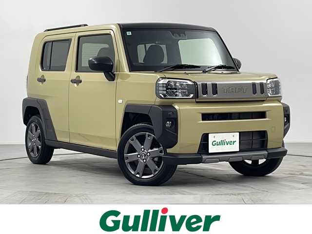 ダイハツ タフト G ダーククロムベンチャー 愛知県 2024(令6)年 0.9万km サンドベージュメタリック KENWOODナビ【MDV-S707W】/フルセグTV・Bluetooth/ガラスルーフ/ルーフレール/純正15インチアルミホイール/スマートアシスト/アダプティブクルーズコントロール/レーンキープコントロール/衝突回避支援ブレーキ/衝突警報/ブレーキ制御付誤発進抑制(前方・後方)/車線逸脱抑制制御/車線逸脱警報/路外逸脱警報/ふらつき警報/先行車発進お知らせ/標識認識/アダプティブドライビングビーム/サイドビューランプ/コーナーセンサー(フロント・リヤ)/アイドリングストップ/LEDヘッドライト/オートライト/フロントフォグランプ/ファブリックシート/運転席助手席シートヒーター/スマートキー/プッシュスタート/イモビライザー/保証書・取扱説明書/スペアキー