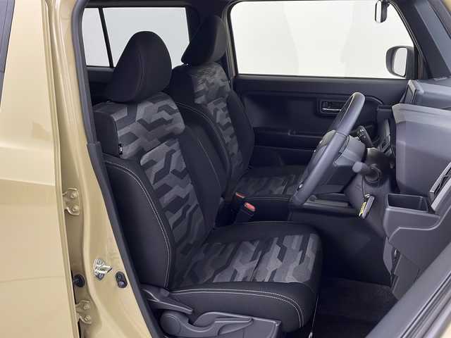 ダイハツ タフト G ダーククロムベンチャー 愛知県 2024(令6)年 0.9万km サンドベージュメタリック KENWOODナビ【MDV-S707W】/フルセグTV・Bluetooth/ガラスルーフ/ルーフレール/純正15インチアルミホイール/スマートアシスト/アダプティブクルーズコントロール/レーンキープコントロール/衝突回避支援ブレーキ/衝突警報/ブレーキ制御付誤発進抑制(前方・後方)/車線逸脱抑制制御/車線逸脱警報/路外逸脱警報/ふらつき警報/先行車発進お知らせ/標識認識/アダプティブドライビングビーム/サイドビューランプ/コーナーセンサー(フロント・リヤ)/アイドリングストップ/LEDヘッドライト/オートライト/フロントフォグランプ/ファブリックシート/運転席助手席シートヒーター/スマートキー/プッシュスタート/イモビライザー/保証書・取扱説明書/スペアキー