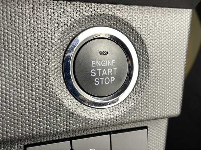 ダイハツ タフト G ダーククロムベンチャー 愛知県 2024(令6)年 0.9万km サンドベージュメタリック KENWOODナビ【MDV-S707W】/フルセグTV・Bluetooth/ガラスルーフ/ルーフレール/純正15インチアルミホイール/スマートアシスト/アダプティブクルーズコントロール/レーンキープコントロール/衝突回避支援ブレーキ/衝突警報/ブレーキ制御付誤発進抑制(前方・後方)/車線逸脱抑制制御/車線逸脱警報/路外逸脱警報/ふらつき警報/先行車発進お知らせ/標識認識/アダプティブドライビングビーム/サイドビューランプ/コーナーセンサー(フロント・リヤ)/アイドリングストップ/LEDヘッドライト/オートライト/フロントフォグランプ/ファブリックシート/運転席助手席シートヒーター/スマートキー/プッシュスタート/イモビライザー/保証書・取扱説明書/スペアキー