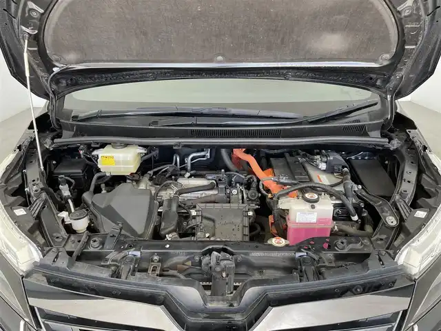 トヨタ ヴォクシー ハイブリッド ZS 煌 大分県 2018(平30)年 4.8万km ブラック 純正SDナビ（NSZN-Z66T）/ BT/CD/DVD/フルセグ/純正フリップダウンモニター/両側パワースライドドア/バックカメラ/クルーズコントロール/オートマチックハイビーム/レーンキープアシスト/ドライブレコーダー/LEDヘッドライト/本革巻きステアリング/フロアマット/プッシュスタート/スマートキー