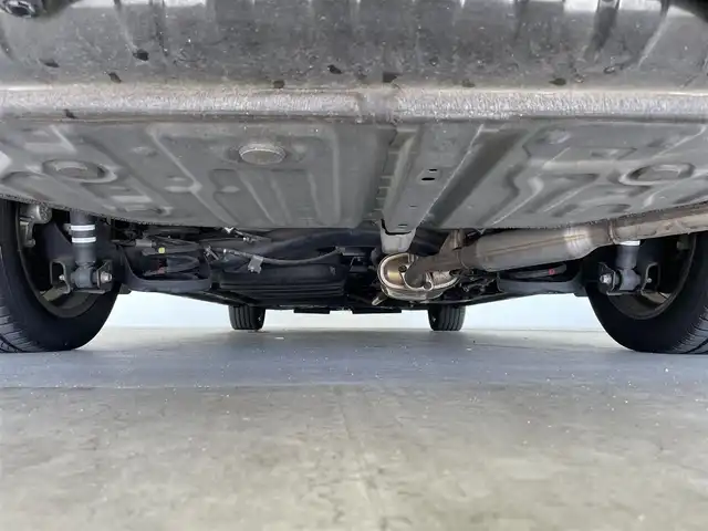 トヨタ ヴォクシー ハイブリッド ZS 煌 大分県 2018(平30)年 4.8万km ブラック 純正SDナビ（NSZN-Z66T）/ BT/CD/DVD/フルセグ/純正フリップダウンモニター/両側パワースライドドア/バックカメラ/クルーズコントロール/オートマチックハイビーム/レーンキープアシスト/ドライブレコーダー/LEDヘッドライト/本革巻きステアリング/フロアマット/プッシュスタート/スマートキー