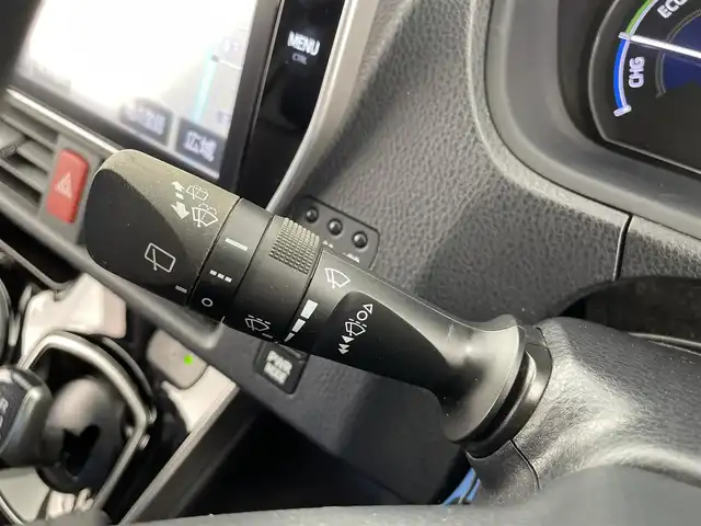 トヨタ ヴォクシー ハイブリッド ZS 煌 大分県 2018(平30)年 4.8万km ブラック 純正SDナビ（NSZN-Z66T）/ BT/CD/DVD/フルセグ/純正フリップダウンモニター/両側パワースライドドア/バックカメラ/クルーズコントロール/オートマチックハイビーム/レーンキープアシスト/ドライブレコーダー/LEDヘッドライト/本革巻きステアリング/フロアマット/プッシュスタート/スマートキー