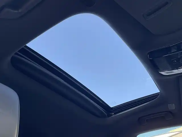 レクサス ＲＸ 500h Fスポーツパフォーマンス 群馬県 2023(令5)年 7.5万km ホワイトノーヴァガラスフレーク サンルーフ　/純正ナビ　/フルセグ・Ｂｌｕｅｔｏｏｔｈ　/全周囲カメラ　/前後席シートエアコン　/ハンドルヒーター　/駐車支援　/デジタルミラー　/レクサスセーフティシステム/パドルシフト　/シートメモリー　/ＨＵＤ