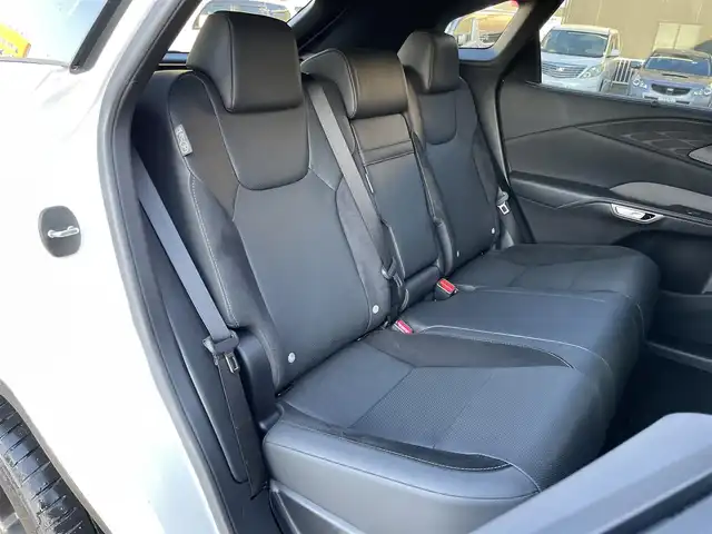 レクサス ＲＸ 500h Fスポーツパフォーマンス 群馬県 2023(令5)年 7.5万km ホワイトノーヴァガラスフレーク サンルーフ　/純正ナビ　/フルセグ・Ｂｌｕｅｔｏｏｔｈ　/全周囲カメラ　/前後席シートエアコン　/ハンドルヒーター　/駐車支援　/デジタルミラー　/レクサスセーフティシステム/パドルシフト　/シートメモリー　/ＨＵＤ