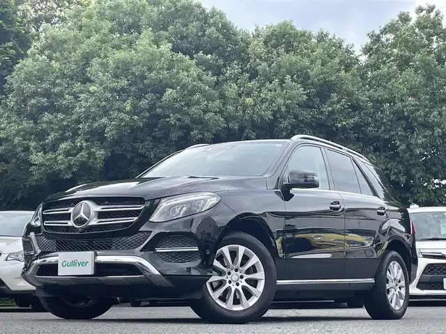 メルセデス・ベンツ ＧＬＥ３５０ｄ 4MATIC 東京都 2016(平28)年 5.7万km オブシディアンブラック ワンオーナー/純正ナビ/・Bluetoothオーディオ/USBオーディオ/・フルセグTV/DVD/Apple CarPlay/360°カメラシステム/シートヒーター/パワーシート（前席）/レーダーセーフティパッケージ/・アダプティブクルーズコントロール/・ブラインドスポットアシスト/・レーンキーピングアシスト/アダプティブハイビームアシスト/LEDインテリジェントライトシステム/純正ETC/取扱説明書/保証書/スペアキー1本