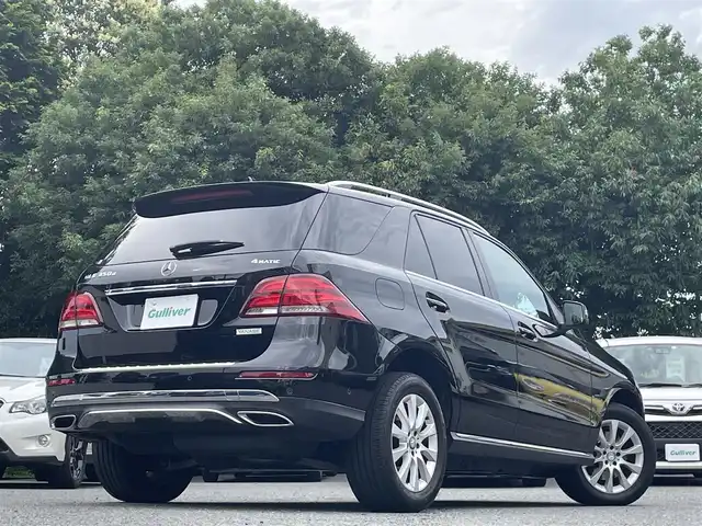 メルセデス・ベンツ ＧＬＥ３５０ｄ 4MATIC 東京都 2016(平28)年 5.7万km オブシディアンブラック ワンオーナー/純正ナビ/・Bluetoothオーディオ/USBオーディオ/・フルセグTV/DVD/Apple CarPlay/360°カメラシステム/シートヒーター/パワーシート（前席）/レーダーセーフティパッケージ/・アダプティブクルーズコントロール/・ブラインドスポットアシスト/・レーンキーピングアシスト/アダプティブハイビームアシスト/LEDインテリジェントライトシステム/純正ETC/取扱説明書/保証書/スペアキー1本