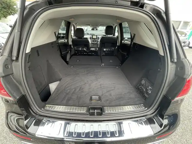 メルセデス・ベンツ ＧＬＥ３５０ｄ 4MATIC 東京都 2016(平28)年 5.7万km オブシディアンブラック ワンオーナー/純正ナビ/・Bluetoothオーディオ/USBオーディオ/・フルセグTV/DVD/Apple CarPlay/360°カメラシステム/シートヒーター/パワーシート（前席）/レーダーセーフティパッケージ/・アダプティブクルーズコントロール/・ブラインドスポットアシスト/・レーンキーピングアシスト/アダプティブハイビームアシスト/LEDインテリジェントライトシステム/純正ETC/取扱説明書/保証書/スペアキー1本