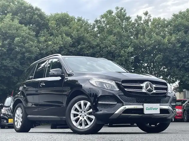 メルセデス・ベンツ ＧＬＥ３５０ｄ 4MATIC 東京都 2016(平28)年 5.7万km オブシディアンブラック ワンオーナー/純正ナビ/・Bluetoothオーディオ/USBオーディオ/・フルセグTV/DVD/Apple CarPlay/360°カメラシステム/シートヒーター/パワーシート（前席）/レーダーセーフティパッケージ/・アダプティブクルーズコントロール/・ブラインドスポットアシスト/・レーンキーピングアシスト/アダプティブハイビームアシスト/LEDインテリジェントライトシステム/純正ETC/取扱説明書/保証書/スペアキー1本